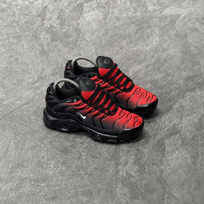AIR MAX TN PLUS DEADPOOL