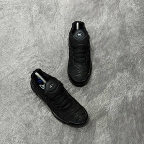 AIR MAX TN PLUS TRIPLE BLACK
