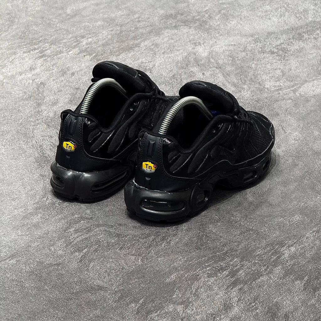 AIR MAX TN PLUS TRIPLE BLACK
