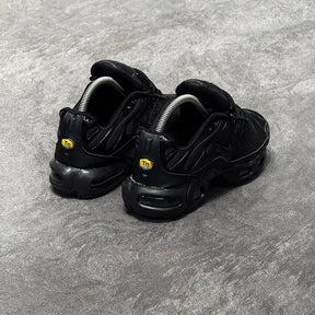 AIR MAX TN PLUS TRIPLE BLACK