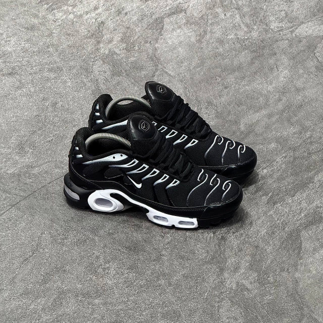 AIR MAX TN PLUS VENOM