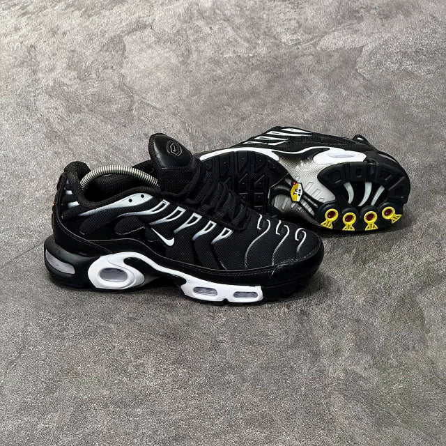 AIR MAX TN PLUS VENOM